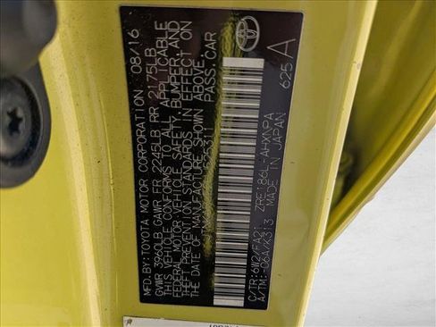 Used 2017 Toyota Corolla iM image 15