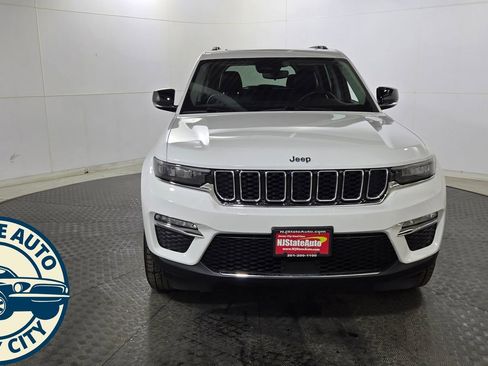 Used 2022 Jeep Grand Cherokee Limited 4xe image 2