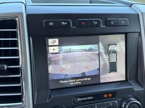 Used 2017 Ford F250 Lariat w/ Lariat Ultimate Package AWD/4WD image 28