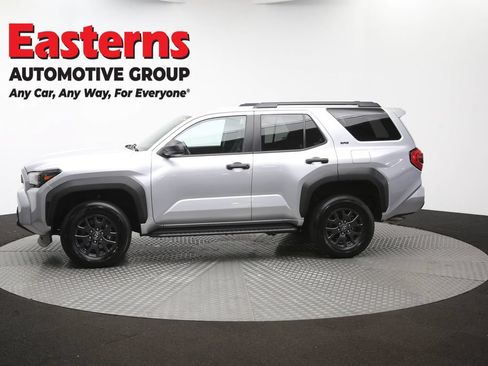 Used 2025 Toyota 4Runner SR5 AWD/4WD image 60