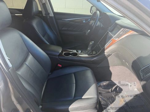 Used 2018 INFINITI Q50 Luxe w/ Essential Package (3.0T Luxe) image 14