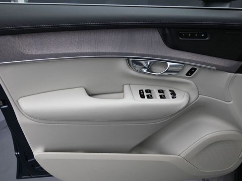 New 2026 Volvo XC90 B6 Ultra w/ Protection Package AWD/4WD image 5