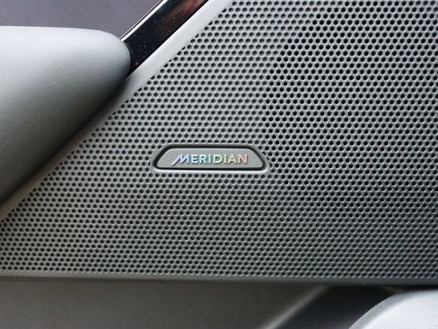 Used 2026 Land Rover Range Rover Velar Dynamic SE image 12