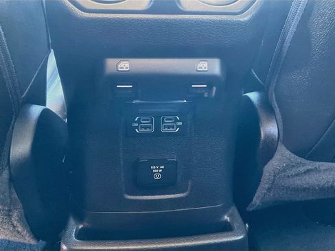 Used 2023 Jeep Wrangler Unlimited Sahara w/ Cold Weather Group AWD/4WD image 28