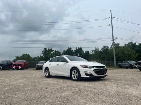 Used 2023 Chevrolet Malibu LS FWD image 5