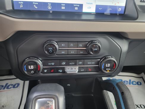 Used 2023 Ford Bronco Wildtrak image 23