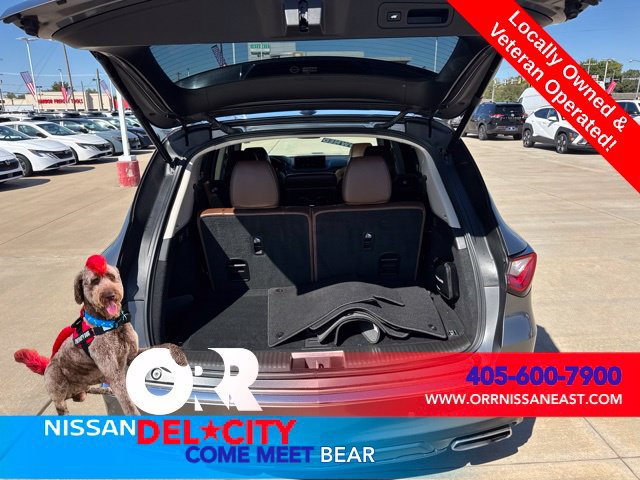 Used 2023 Acura MDX w/ Advance Package AWD/4WD image 12