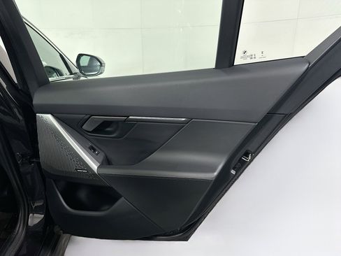 Used 2024 BMW 530i image 33