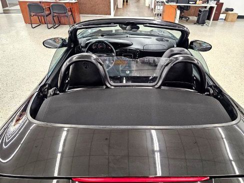 Used 2000 Porsche Boxster image 36