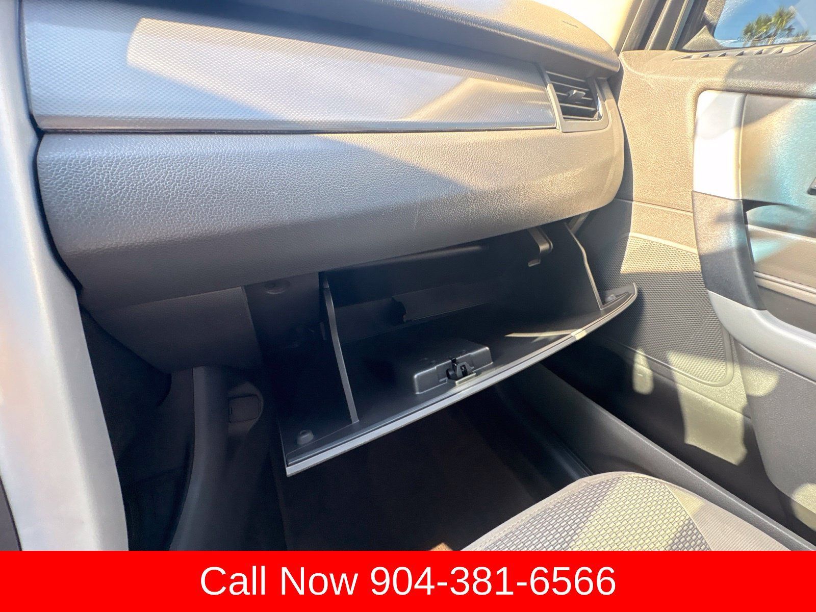 Used 2014 Ford Edge SEL FWD image 28