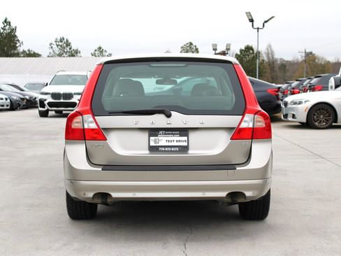 Used 2008 Volvo V70 image 6