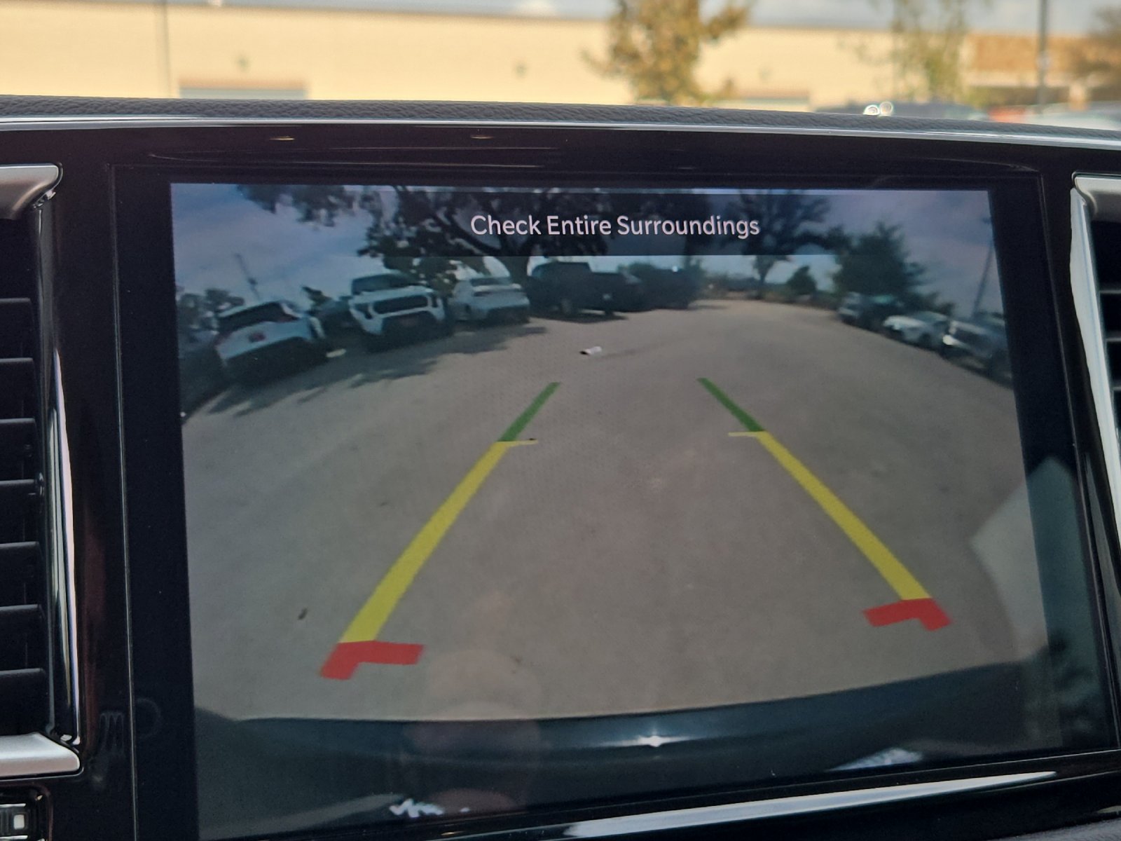 Used 2023 Chrysler Pacifica Touring-L FWD image 18