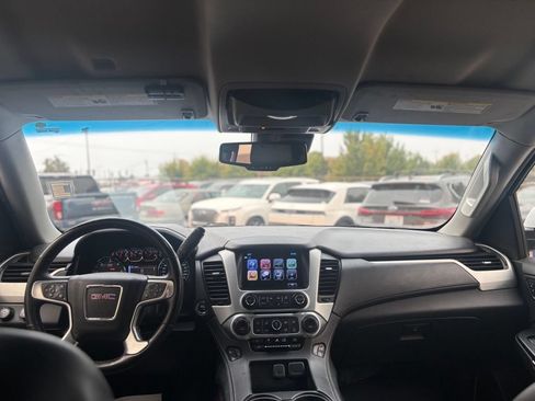 Used 2017 GMC Yukon XL SLT AWD/4WD image 26