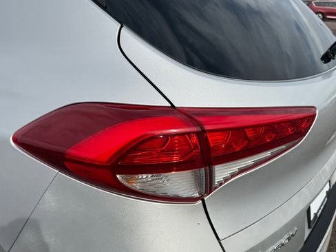 Used 2018 Hyundai Tucson Limited w/ Ultimate Package 02 image 16