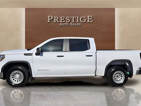 Used 2021 GMC Sierra 1500 Base w/ Fleet Convenience Package image 14