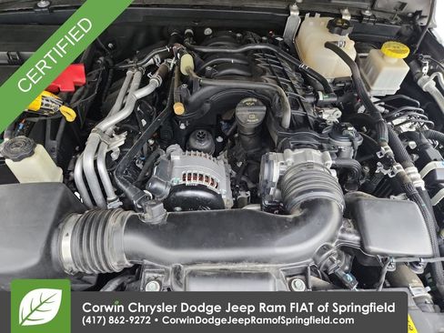 Used 2022 Jeep Gladiator Sport AWD/4WD image 25