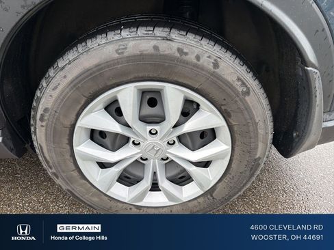 Used 2023 Honda CR-V LX image 9