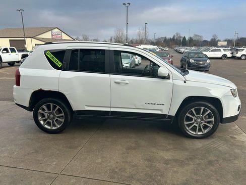 Used 2017 Jeep Compass High Altitude image 4