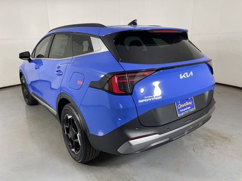 New 2026 Kia Sportage EX w/ EX Panorama Roof Package image 6