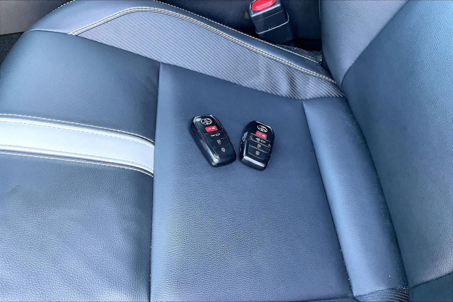 Certified 2025 Toyota Camry SE w/ Convenience Package FWD image 14
