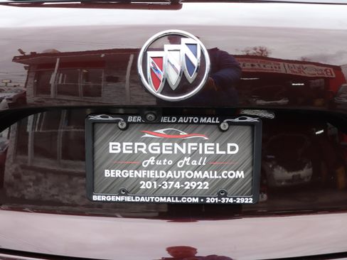 Used 2022 Buick Envision Avenir w/ Technology Package II image 71