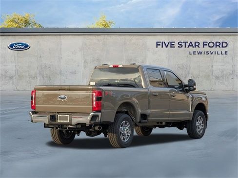 New 2026 Ford F250 Lariat w/ FX4 Off-Road Package image 4