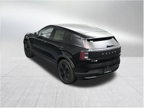 New 2026 Volvo EX30 Cross Country Ultra AWD/4WD image 15