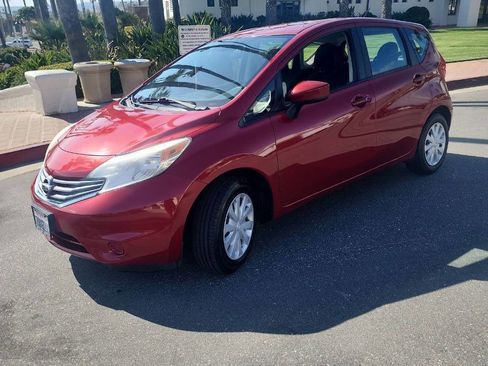 Used 2015 Nissan Versa Note SV FWD image 1