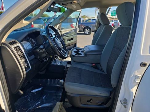 Used 2019 RAM 1500 Big Horn RWD image 11