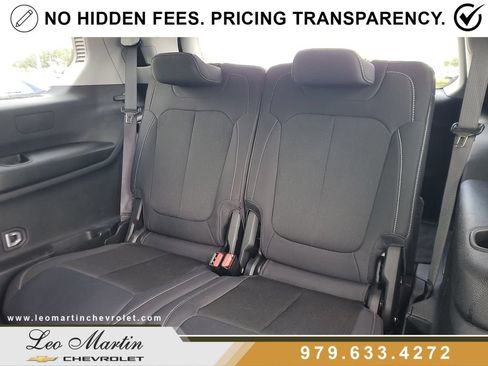 Used 2023 Jeep Grand Cherokee L Laredo RWD image 8