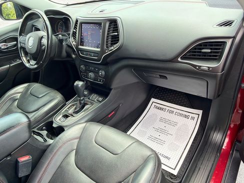 Used 2021 Jeep Cherokee Trailhawk w/ Sun, Sound & Nav Group AWD/4WD image 14