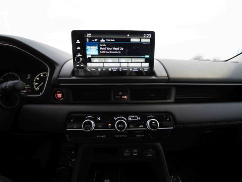 New 2025 Honda Pilot EX-L image 17