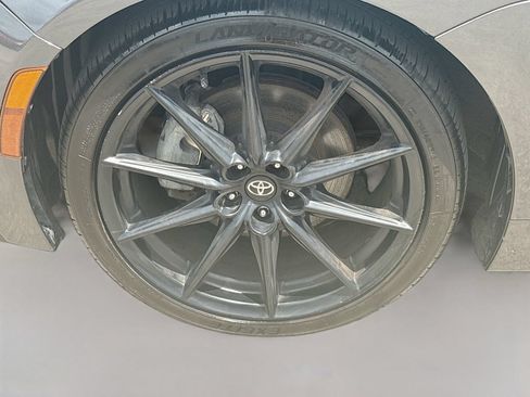 Used 2024 Toyota GR86 Premium RWD image 24