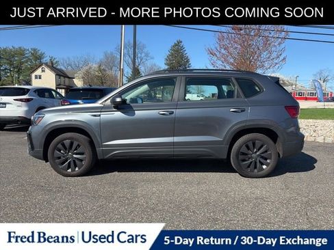 Used 2024 Volkswagen Taos S image 4