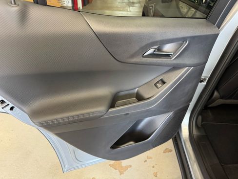 Used 2026 Chevrolet Equinox LT w/ Convenience Package II image 10