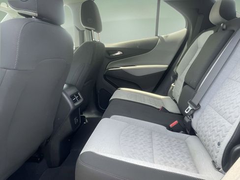Used 2023 Chevrolet Equinox LS w/ LS Convenience Package FWD image 18