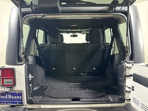 Used 2016 Jeep Wrangler Unlimited Sport image 23