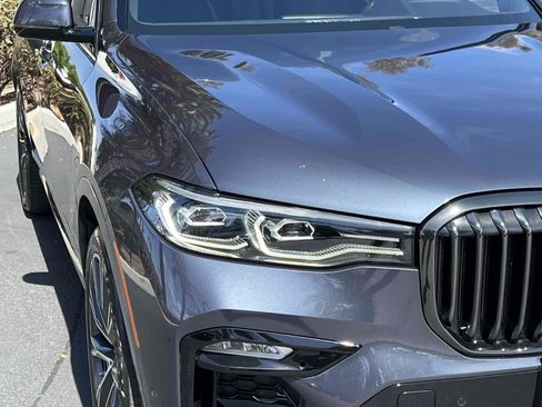 Used 2022 BMW X7 xDrive40i w/ M Sport Package AWD/4WD image 58