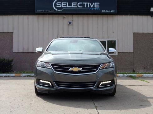 Used 2016 Chevrolet Impala LTZ w/ Enhanced Convenience Package FWD image 3