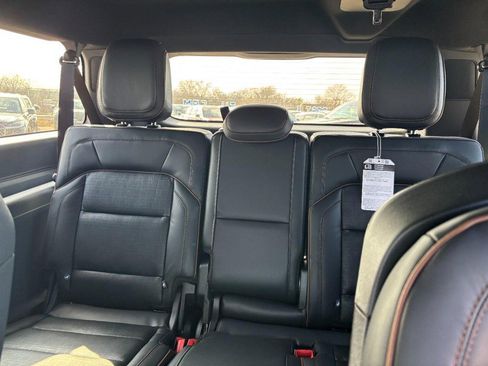 New 2025 Lincoln Navigator L Black Label image 10