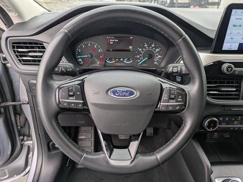Used 2022 Ford Escape SEL AWD/4WD image 18