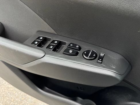 Used 2022 Hyundai Accent SE FWD image 48