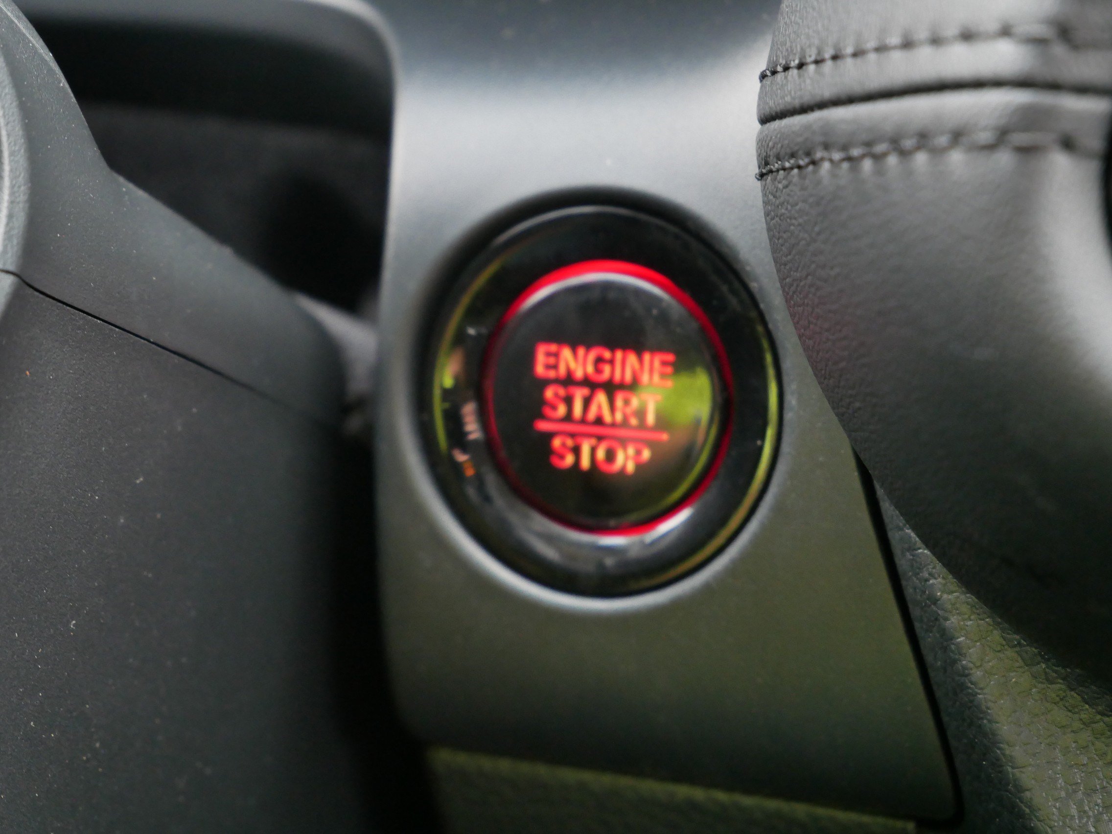 Certified 2025 Honda HR-V LX image 29