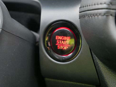 Certified 2025 Honda HR-V LX image 29