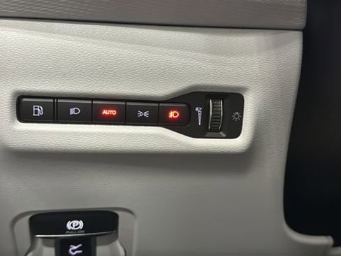 New 2026 Jeep Cherokee Overland w/ Trailer Tow Group image 39