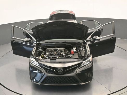 Used 2020 Toyota Camry SE image 65