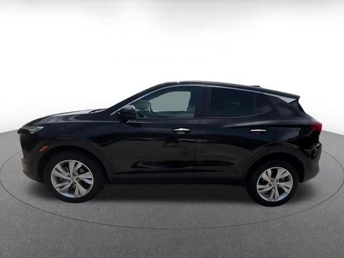 Used 2025 Buick Encore GX Preferred AWD/4WD image 9