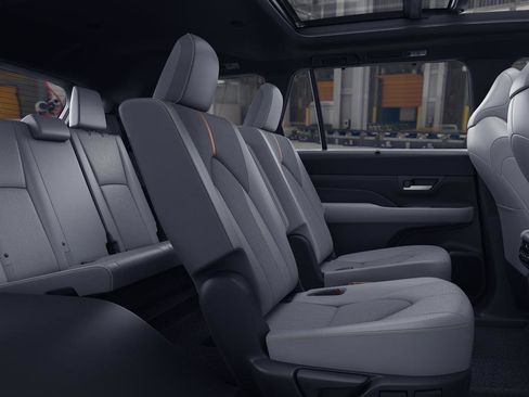 New 2026 Toyota Grand Highlander AWD Hybrid image 2