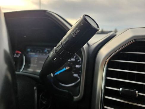 Certified 2021 Ford F350 Platinum w/ Tremor Off-Road Package image 28