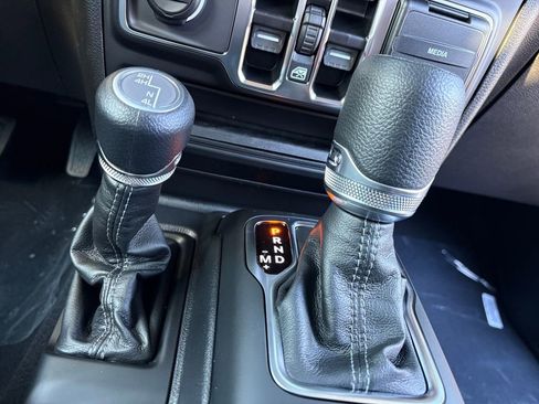 New 2026 Jeep Gladiator Sport image 30